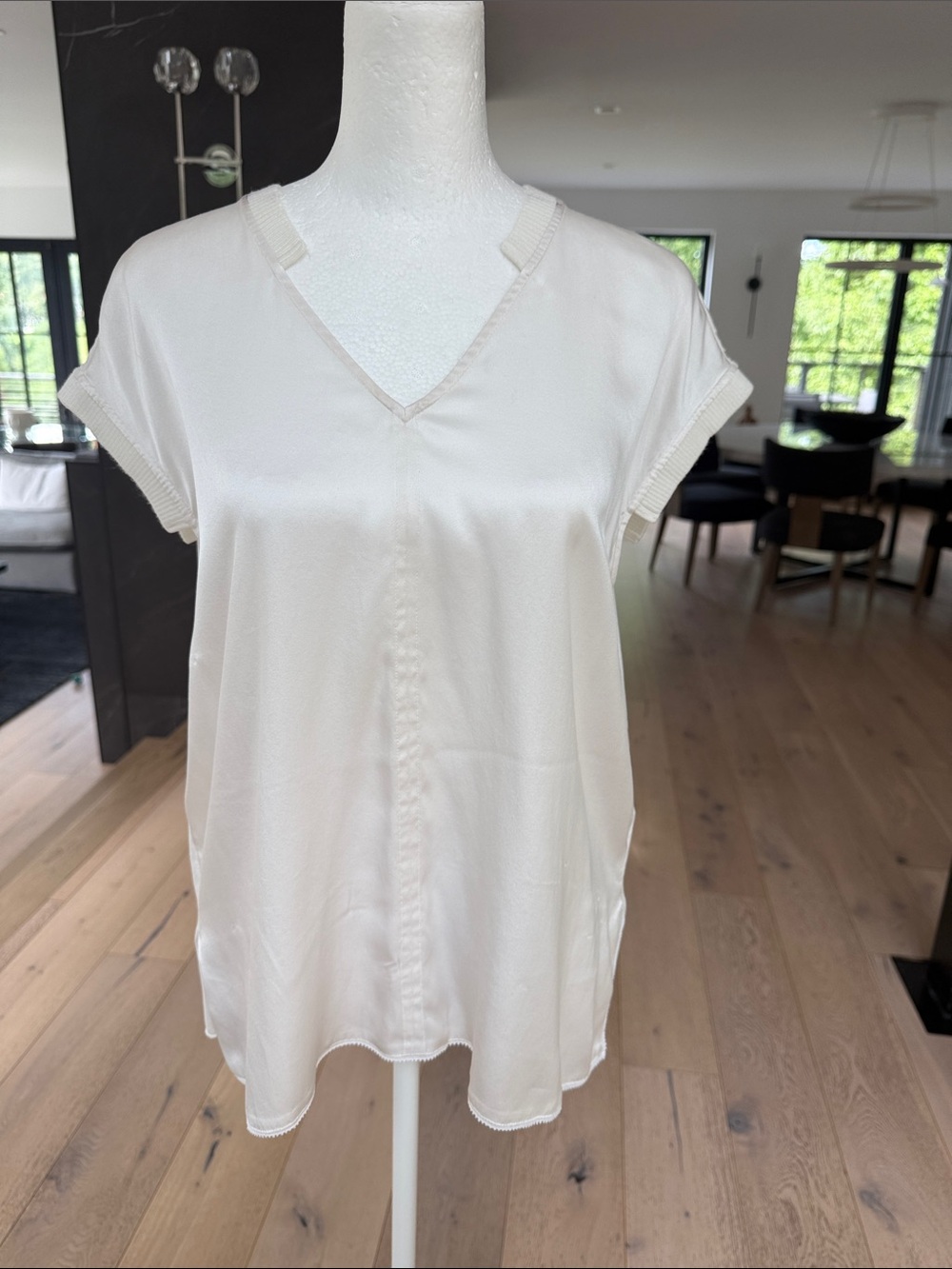 GO BY GO SILK Cream Ribbed-Collar top